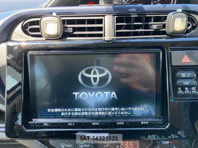 Toyota AQUA 2017-05 8813392-14