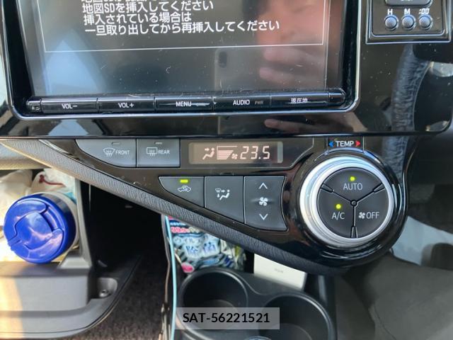 Toyota AQUA 2017-05 8813392-15
