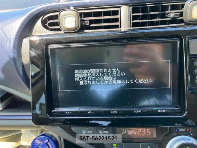 Toyota AQUA 2017-05 8813392-18