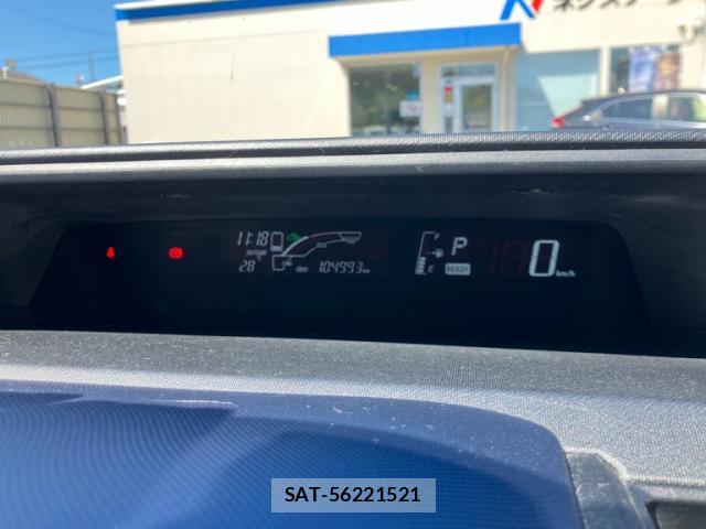 Toyota AQUA 2017-05 8813392-19