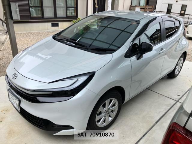 Toyota AQUA 2025-12 8813457-0