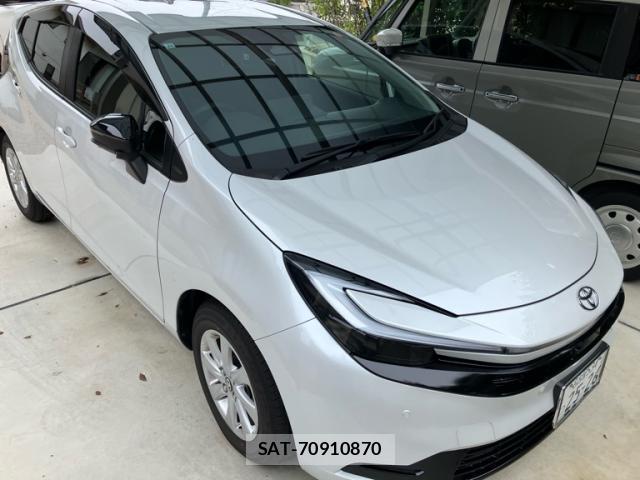 Toyota AQUA 2025-12 8813457-1