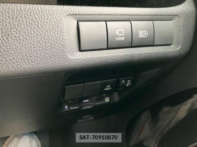 Toyota AQUA 2025-12 8813457-14
