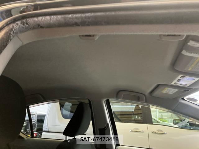 Toyota AQUA 2012-02 8813493-19