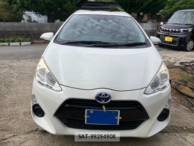 Toyota AQUA 2016-11 8813506-0
