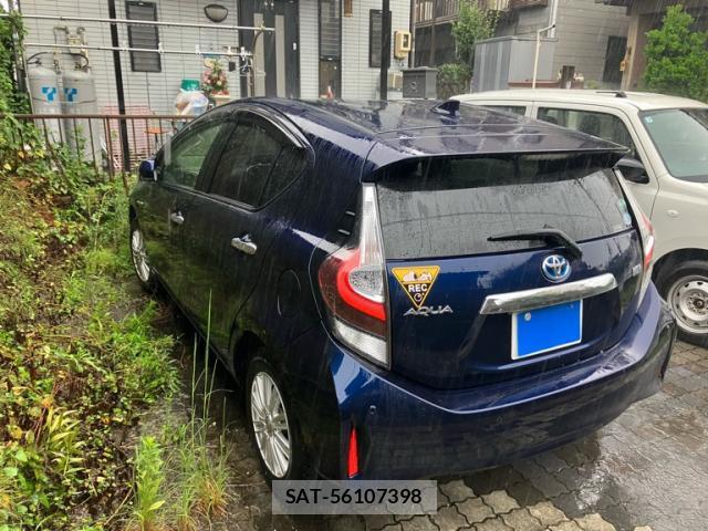 Toyota AQUA 2019-11 8813608-3