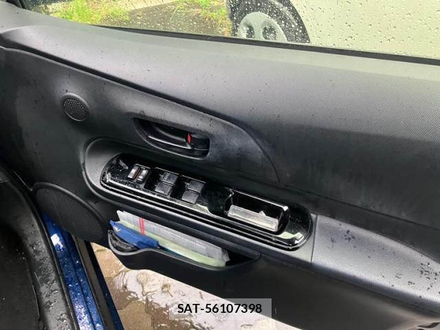 Toyota AQUA 2019-11 8813608-6