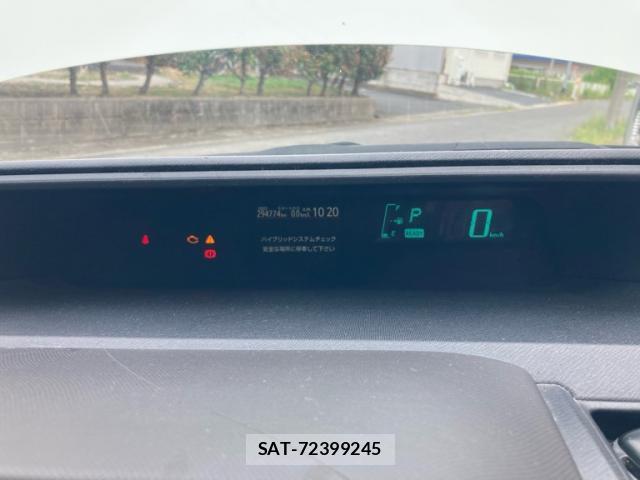 Toyota AQUA 2012-03 8813612-16