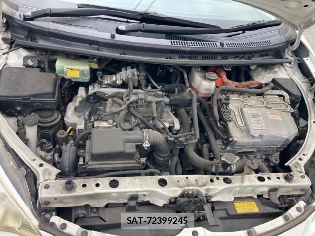 Toyota AQUA 2012-03 8813612-2