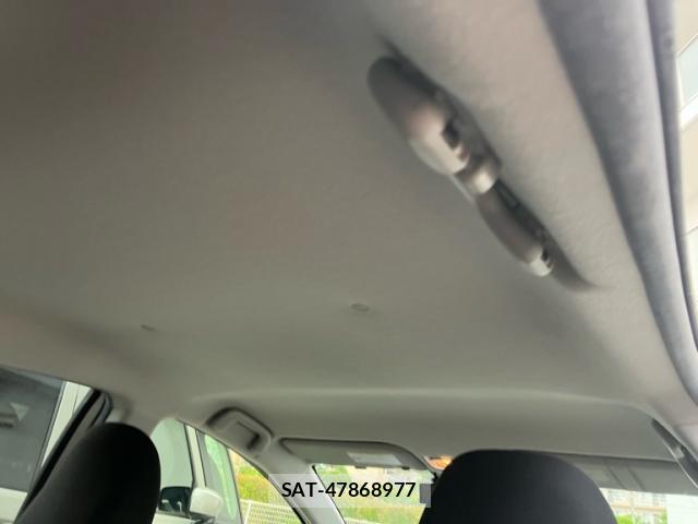 Toyota AQUA 2012-02 8813664-6
