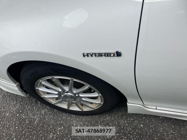 Toyota AQUA 2012-02 8813664-9