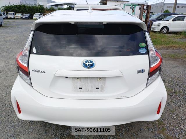 Toyota AQUA 2019-09 8813783-1
