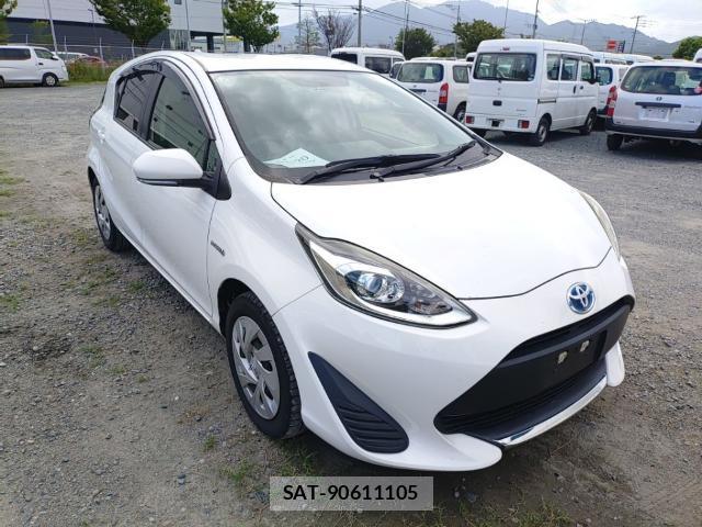 Toyota AQUA 2019-09 8813783-3