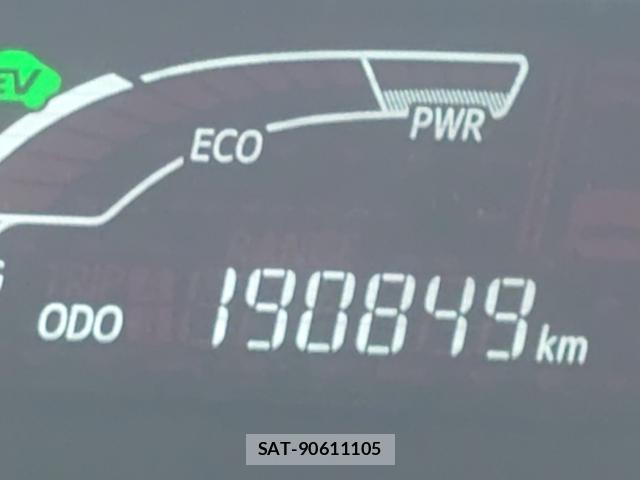Toyota AQUA 2019-09 8813783-9