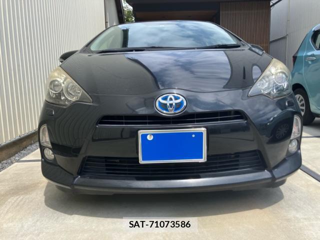 Toyota AQUA 2013-11 8813879-0