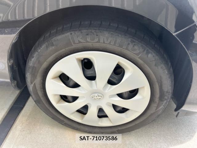 Toyota AQUA 2013-11 8813879-13