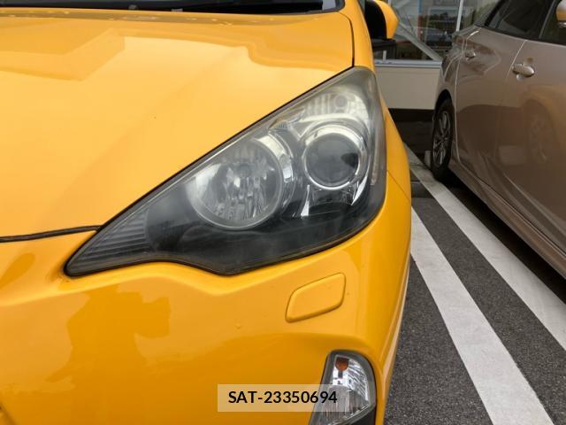 Toyota AQUA 2012-07 8813888-1