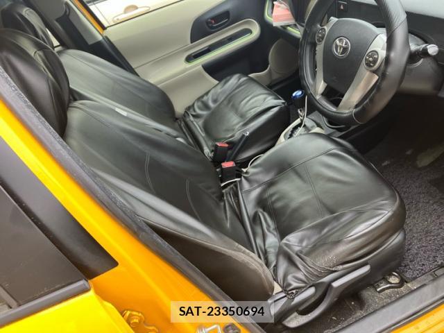 Toyota AQUA 2012-07 8813888-12