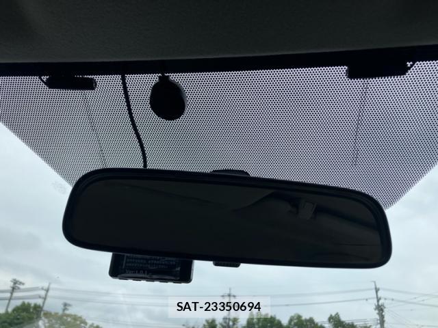 Toyota AQUA 2012-07 8813888-14