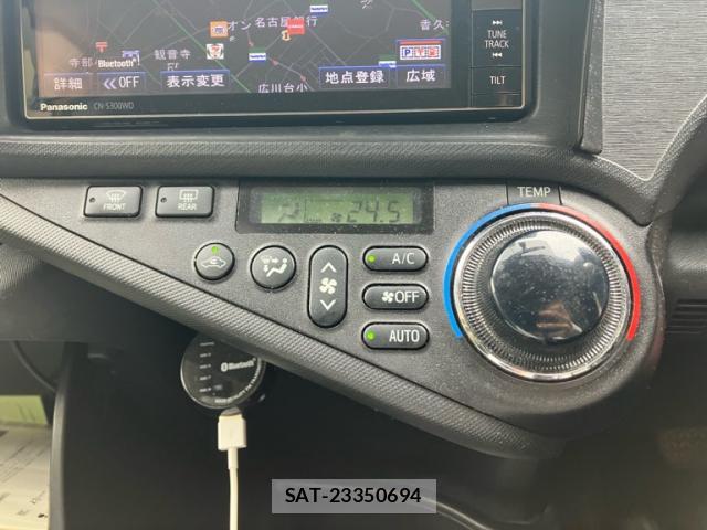 Toyota AQUA 2012-07 8813888-9