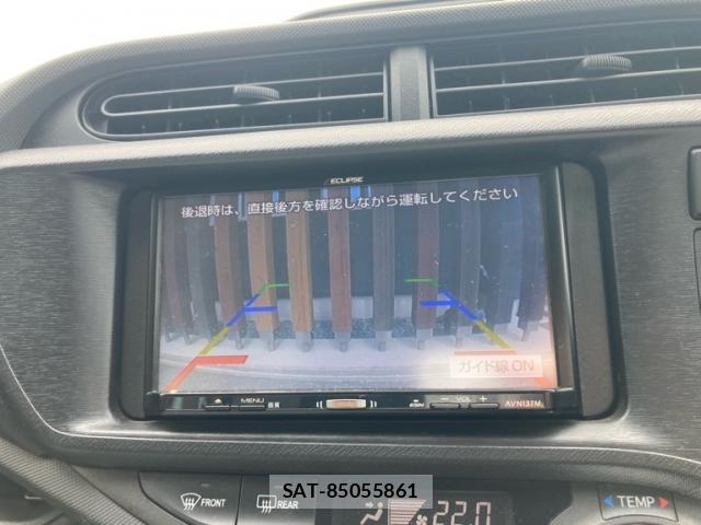 Toyota AQUA 2015-05 8813895-15