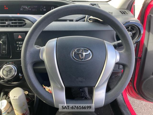 Toyota AQUA 2015-10 8813924-16