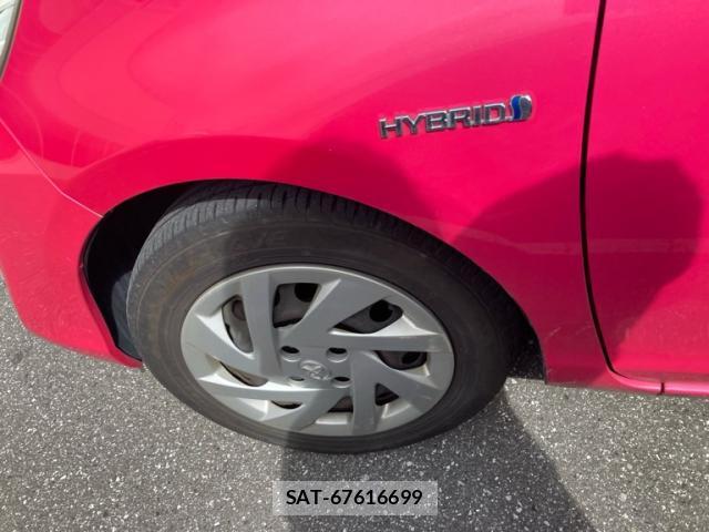 Toyota AQUA 2015-10 8813924-5