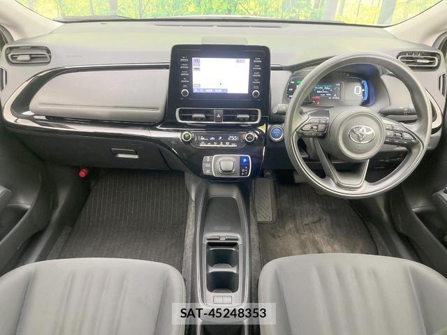 Toyota AQUA 2023-08 8813978-1