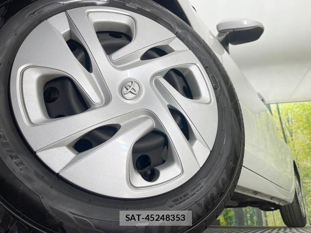 Toyota AQUA 2023-08 8813978-12