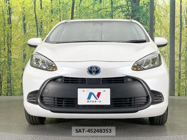 Toyota AQUA 2023-08 8813978-13