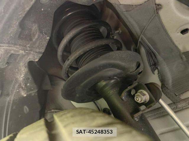 Toyota AQUA 2023-08 8813978-19