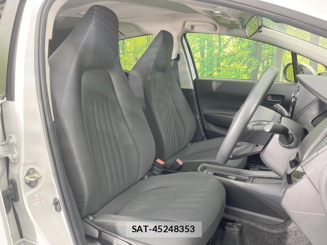 Toyota AQUA 2023-08 8813978-7
