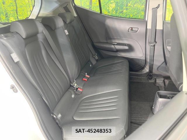 Toyota AQUA 2023-08 8813978-8
