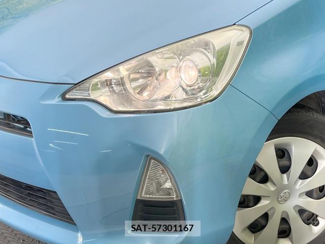 Toyota AQUA 2012-10 8814002-11