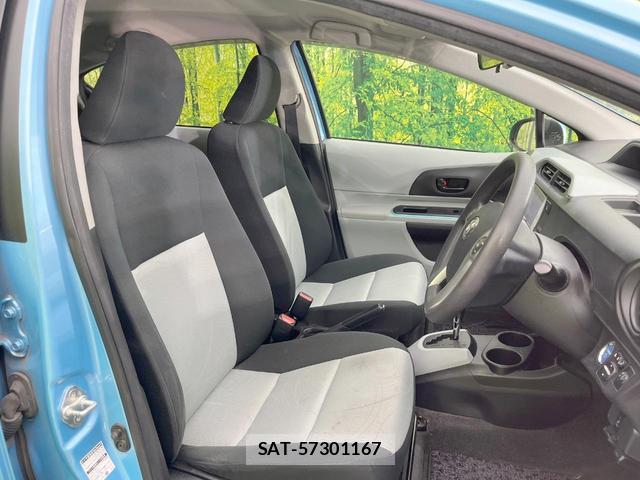 Toyota AQUA 2012-10 8814002-7