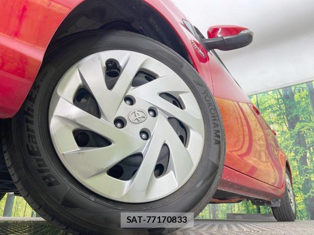 Toyota AQUA 2018-05 8814005-12