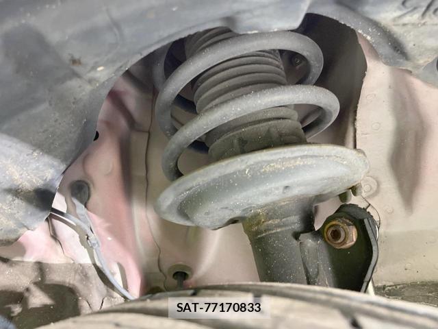 Toyota AQUA 2018-05 8814005-18