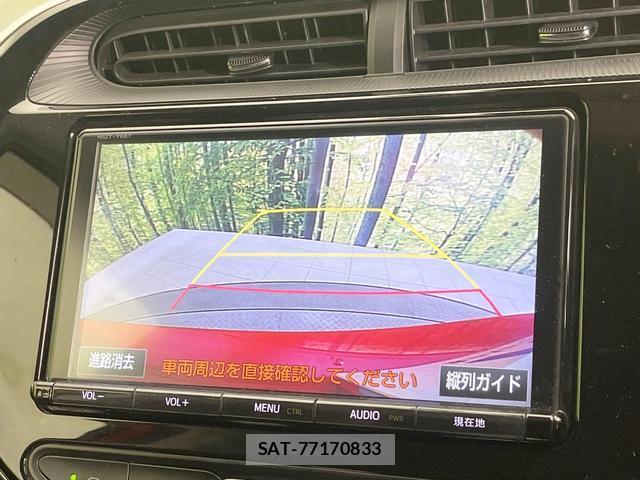 Toyota AQUA 2018-05 8814005-4