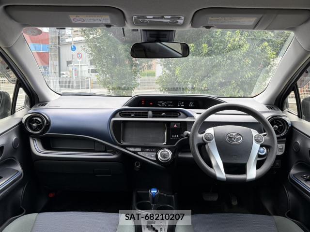 Toyota AQUA 2016 8814057-2