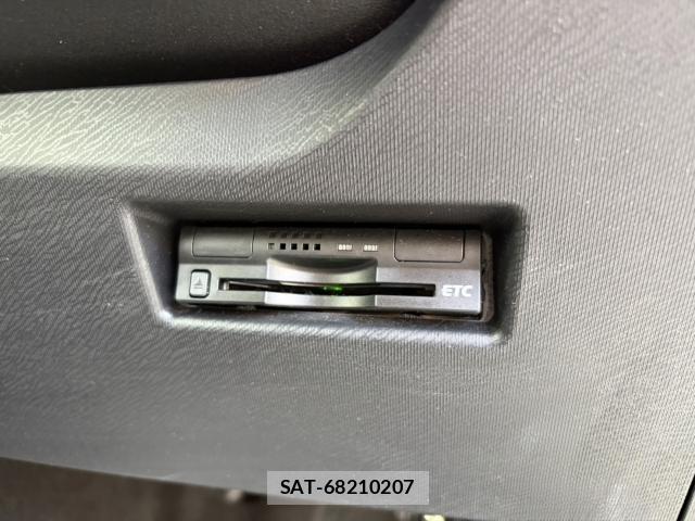 Toyota AQUA 2016 8814057-4