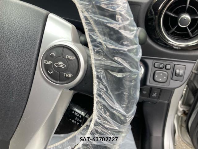 Toyota AQUA 2015-08 8814080-10