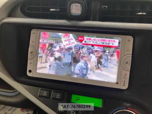 Toyota AQUA 2013-11 8814097-16