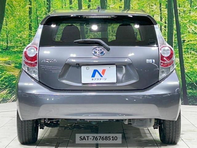 Toyota AQUA 2014-03 8814120-14