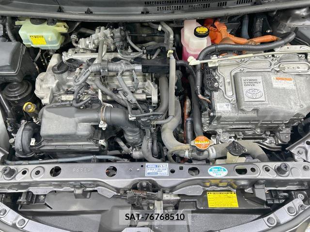 Toyota AQUA 2014-03 8814120-17