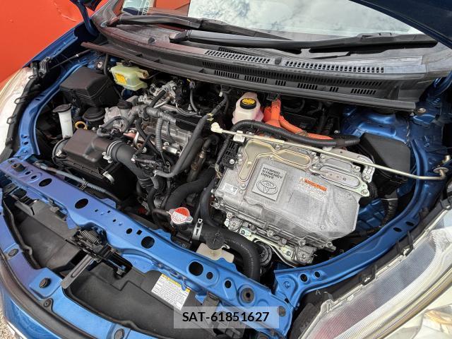 Toyota AQUA 2016-04 8814264-7