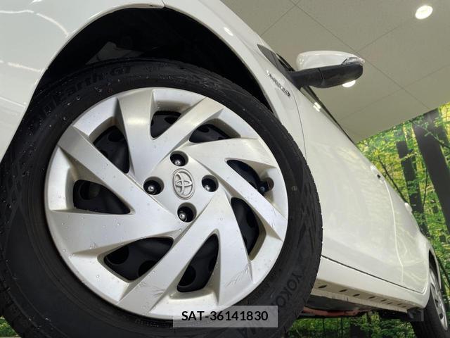 Toyota AQUA 2015-10 8814386-12