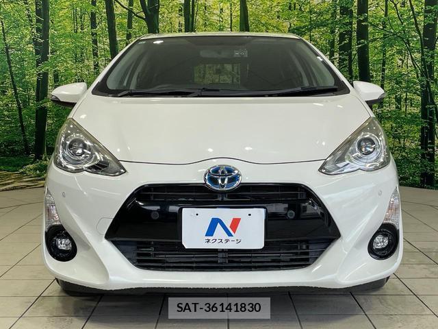Toyota AQUA 2015-10 8814386-13