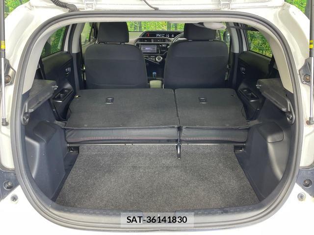 Toyota AQUA 2015-10 8814386-9