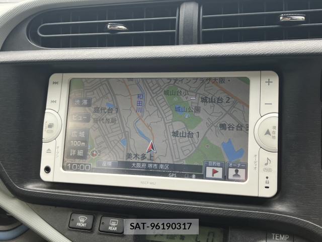 Toyota AQUA 2019-10 8814629-6