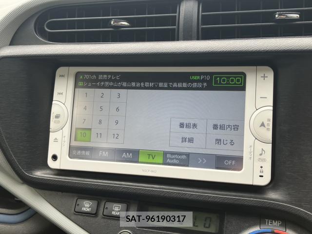 Toyota AQUA 2019-10 8814629-7